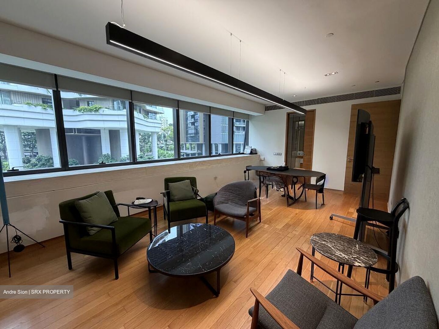 Hana (D10), Office #505324021